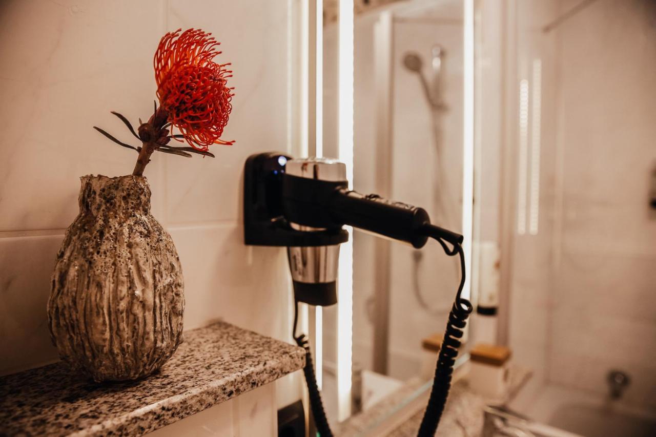 Villa Bosco - Boutiquehotel วัลล์ดอร์ฟ ภายนอก รูปภาพ