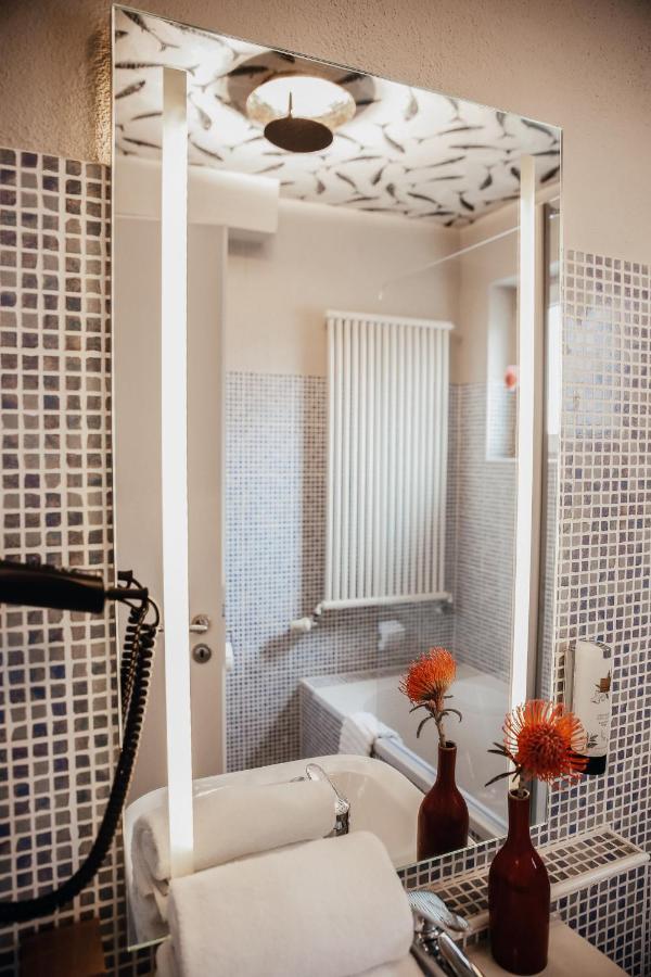 Villa Bosco - Boutiquehotel วัลล์ดอร์ฟ ภายนอก รูปภาพ