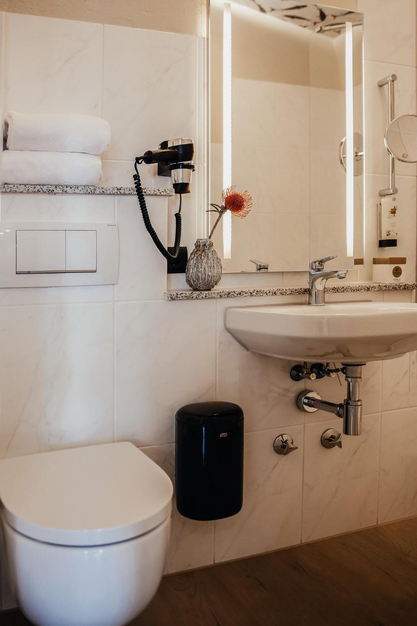 Villa Bosco - Boutiquehotel วัลล์ดอร์ฟ ภายนอก รูปภาพ